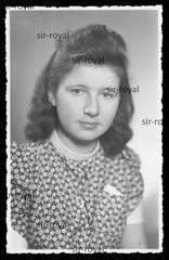Jeßnitz 1945-Adolf Hitler Str-pretty woman Inge in portrait-photo postcard 9x12cm