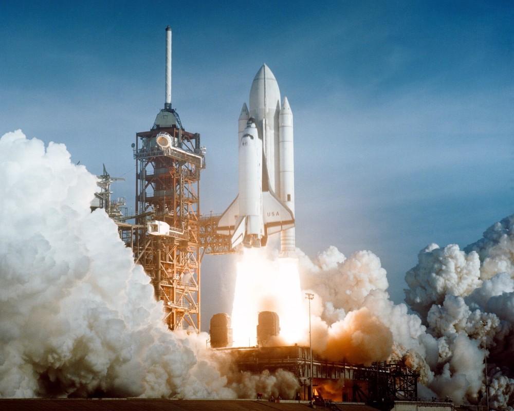 Space Shuttle Columbia launching 8″x10″ Photograph Print 8×10