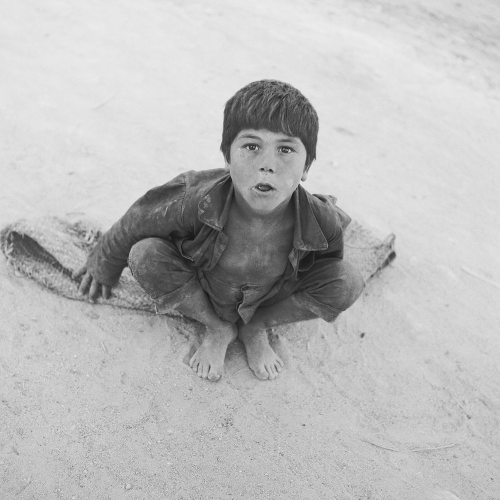 Photo On Paper Analog SPAIN CHILD 1960 Size 30x30cm