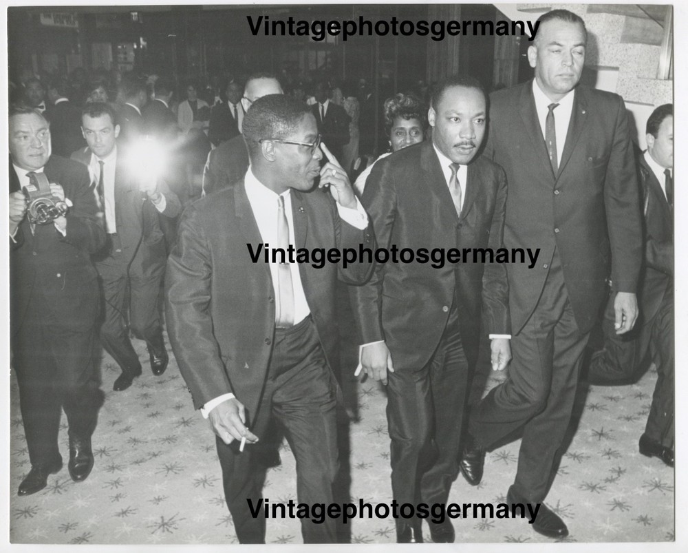 G2032 Exclusive Photo of Malcolm X + Dr Martin Luther King Photo Walter Fischer