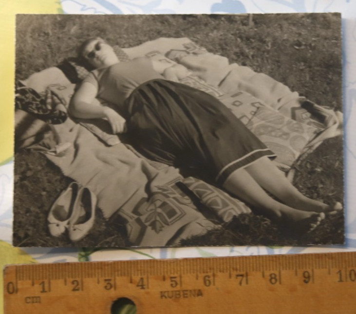 Photo 1955 woman woman Renate meadow nature girl vintage AU