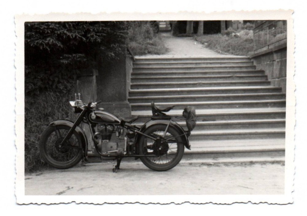 2x Original Vintage Photo Men Motorcycle Men with Simson Awe Motorcycle