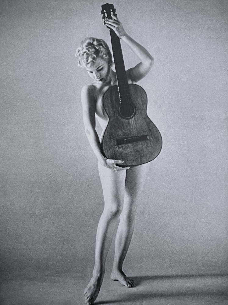 Nude with Guitar – 1950s Vintage Photography by Korda (16×12″)