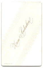 Photograph H. G. Hartmann, Dessau, portrait pretty young woman looking through
