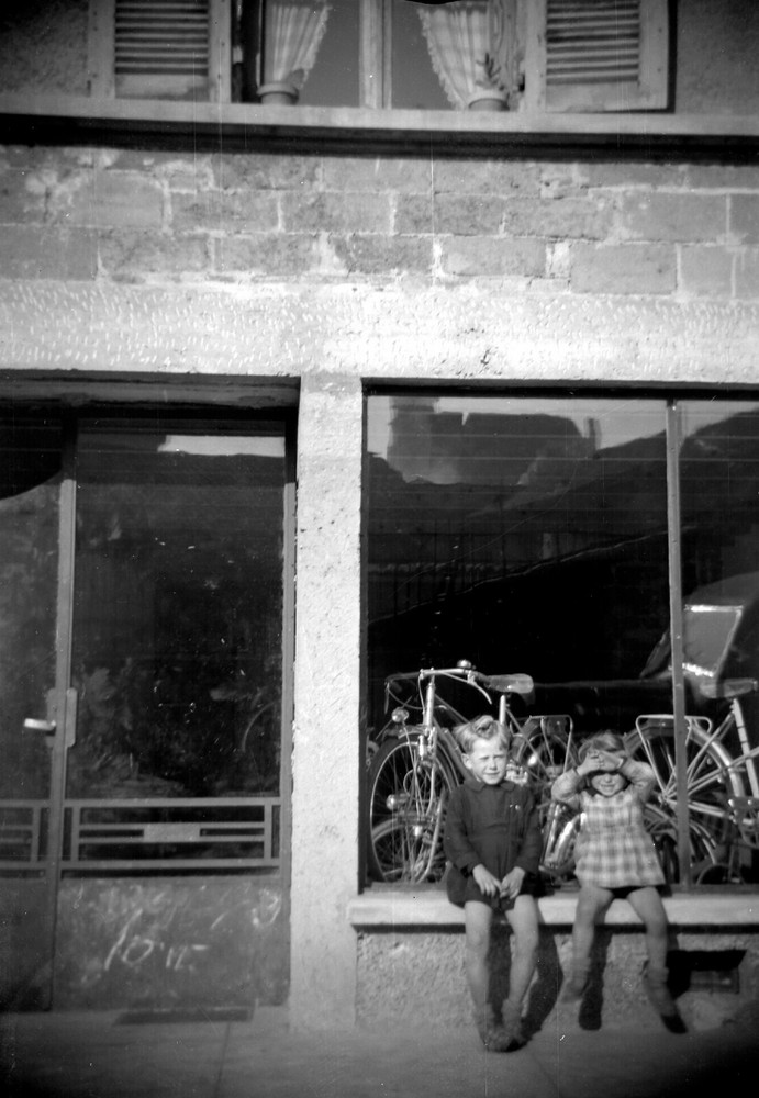 Deux Little Boys Pre Boutique Bike – Negative Photo Antique On. 1930 40