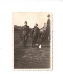 6110- Photo * 2 Soldiers, Train, Battery * Amersfoort 1943