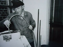 «SCHOOL COUNTRY HOME»: PHOTOGRAPHY, PHOTO, PROFESSION, CARETAKER, TECHNIQUE, MAN, ACTIVITY!