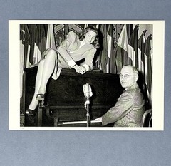 Harry S. Truman & Lauren Bacall 1945 Art Photo Print Card Fotofolio 4”x6”