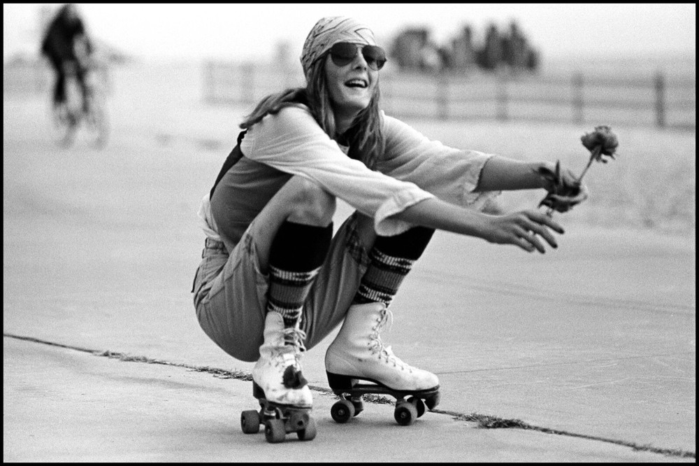 ROLLER SKATER WITH A ROSE AT VENICE BEACH,CA / MAY 1977 / number 2 of a series