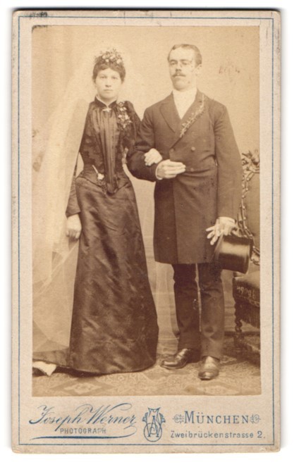 Photograph Joseph Werner, Munich, Zweibrückenstr. 2, Portrait Newlywed