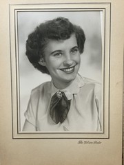 Vintage 1940s-50s Gibson Studio Chicago Black & White Portrait Photograph Woman