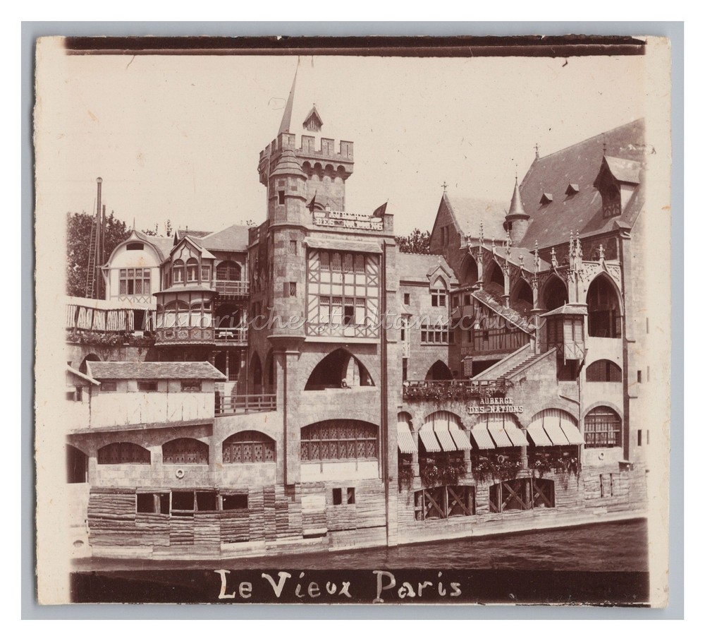 Paris France 1900 – World Exhibition Pavillon du Vieux II – Old Photo