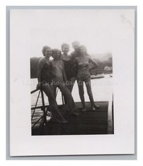 Portrait Frauen im Badeanzug – Altes Foto 1940er