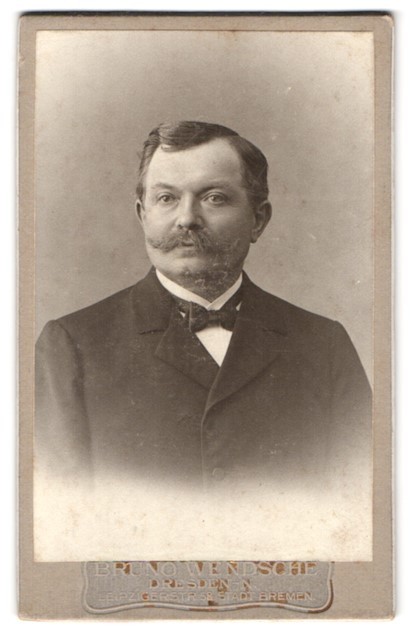 Photograph Bruno Wendsche, Dresden, Leipzigerstr. 58, Portrait Nobleman with Sch
