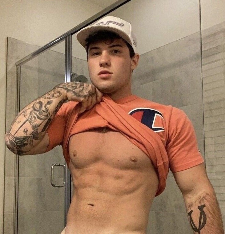[L150] Handsome Male Cute Model Showing Off Body And Muscles