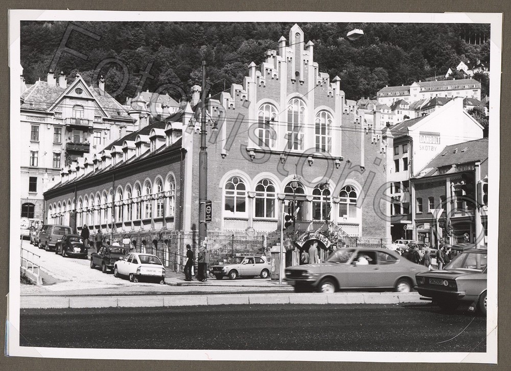 Photo Norway Bergen City Scape Bryggen Road Front Car 1950s