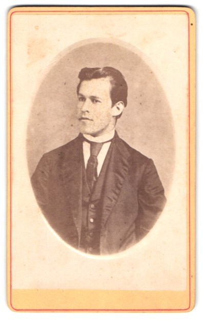 Photograph Carl Deiss, Waldshut, middle-class gentleman in fine twine