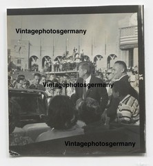 Z6185 Photo from the 1960s John F. Kennedy (JFK) election campaign