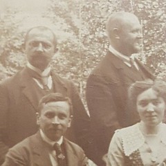Photo Antique, Vintage, Group of Men with Woman, Family Reunion in Garden