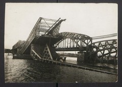 5 photographs view of Riga, blown up railway bridge with new bridge