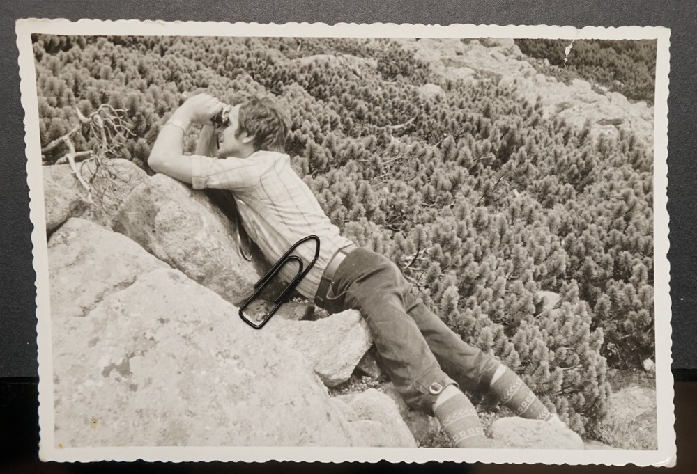 Photo Portrait Young Man Binoculars Wanderer from Friedland Model Pose Hunter Picture