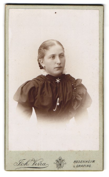 Photograph Joh. Verra, Rosenheim, Frühlingstr. 10, Portrait of a Young Woman