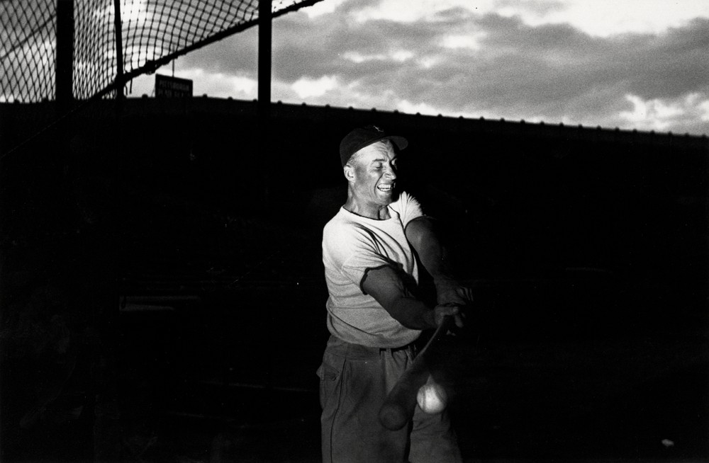 Harold EDGERTON: Baseball Player with Flash, 1935 / SILVER / Prtd 1987 / SIGNED!
