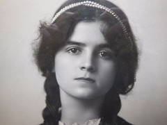 Antique Photograph, circa 1902 of «The Gypsy Queen»