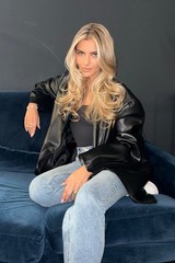 PHOTO NO. 41 – SOPHIA THOMALLA – GLOSSY FINISH – SIZE: 15X10CM – NEW