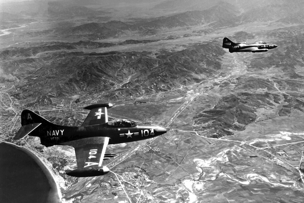 New Korean War Photo: F9F-2B Aircraft from USS BOXER over Wonsan – 6 Sizes!