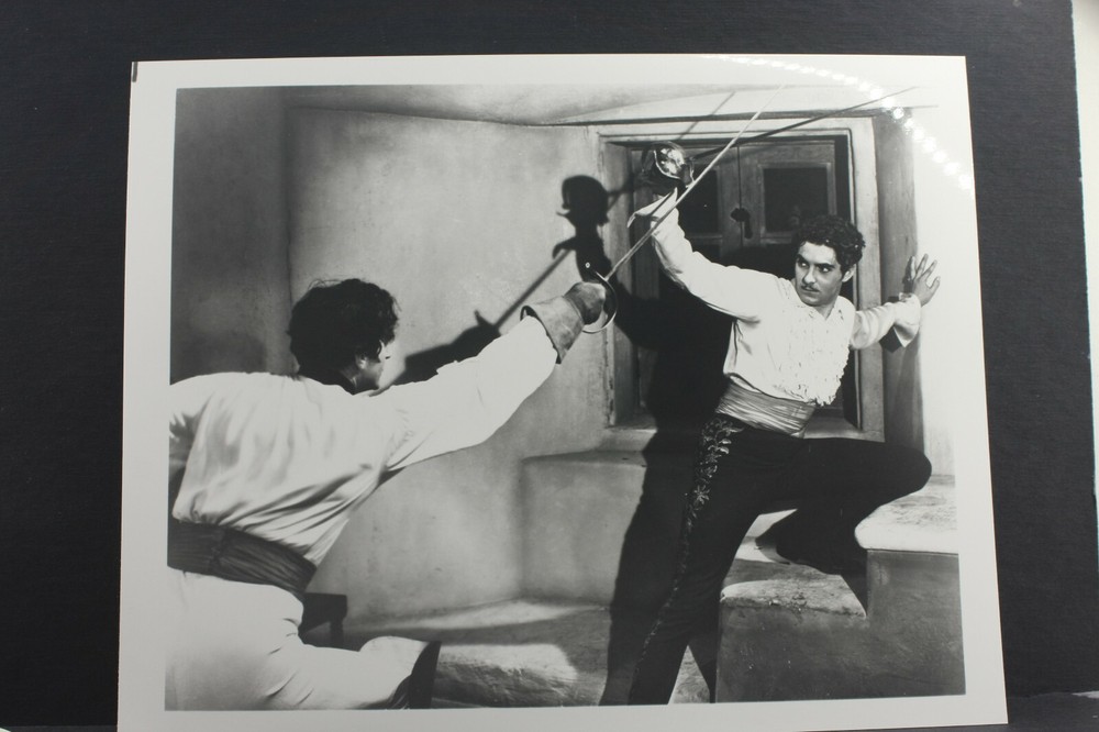 Tyrone Power The Mark of Zorro Sword Fight Scene – 8×10″ Photo – Pre-2012 L1365A