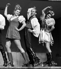 girls and sport men on roller skates, world-famous circus production, István ELE