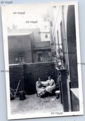 Berlin 1934 – Two Women Sitting in High-Rise Backyard – Photo 6x9cm
