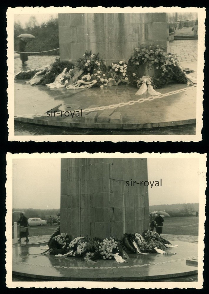 2x Bergen Belsen Circa 1950 – Flower Wreaths at Obelisk in Cemetery – Photo 9x6cm