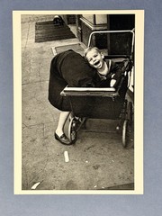 Helen Levitt Art Photo Print Card – New York, 1945 – Fotofolio 4.25”x6”