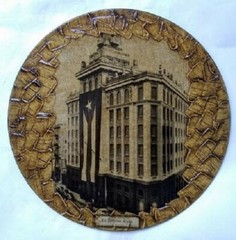 Original Cuban Art and Crafts on Old Recycled Record Disc.Title «Edificio Ba…»