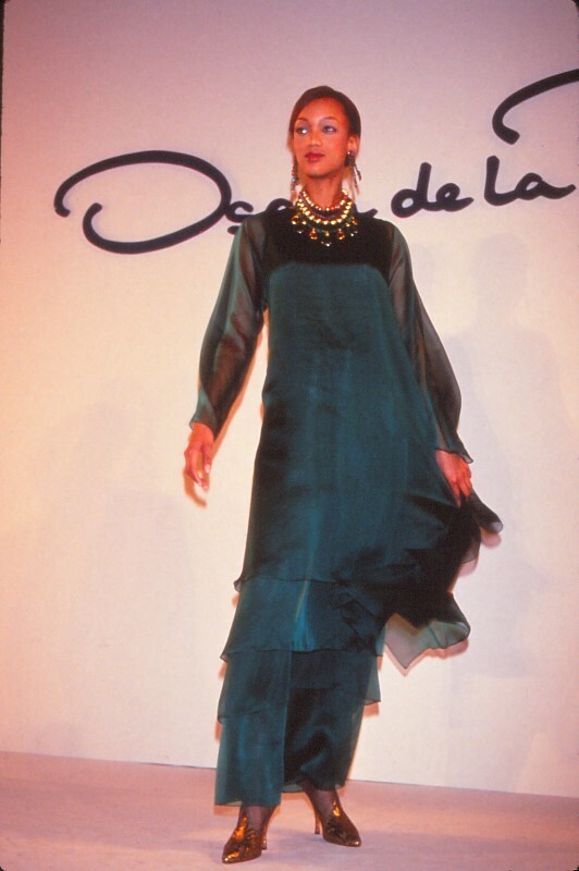Dia Tyra Banks Celebrity Photo Agency 1993 KB Format Photographer P11-15-2-3