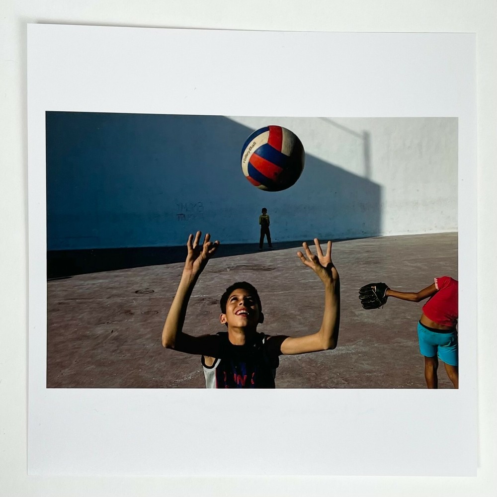 RARE Nikos Economopoulos SIGNED Magnum Print 6″ x 6″ Havana Cuba 2014