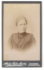 Photography Studio Gebr. Martin, Augsburg, Bahnhofstr. 24, bourgeois in high g