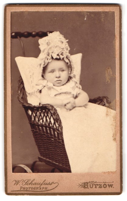 Photograph W. Schaufuss, Bützow, portrait of an infant in a pram