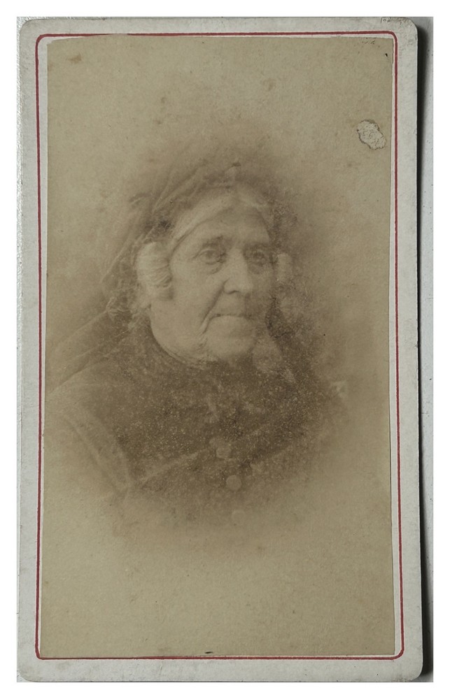 Portrait Of An Elderly Woman c1880 Photo CdV Vintage Album Tirage Original