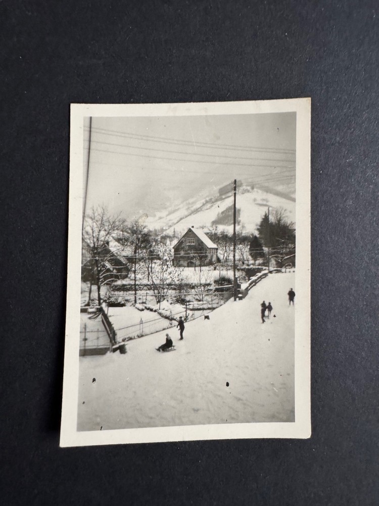 Winter Photo 1930/40s – Skiers in Village | Historic B/W Photo