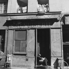 Photo On Silver Paper BOUTIQUE PARIS 1960 Format 30x30cm