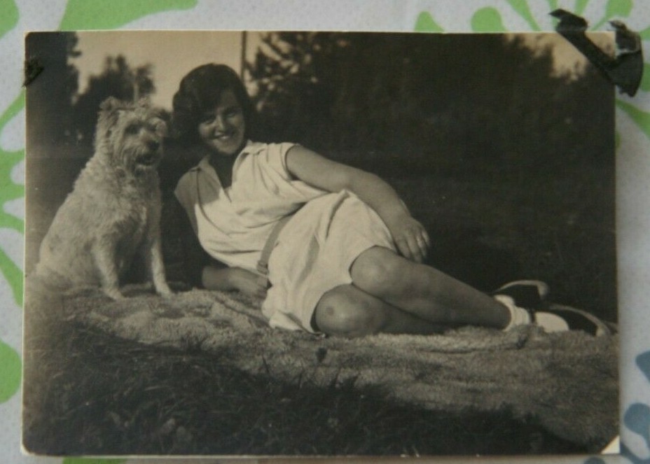 photo 1929 woman girl dog pretty M5