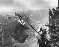 Raising a flag over the Reichstag Photograph Print 8″x10″