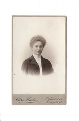 CDV photo lady portrait-Hanover 1902
