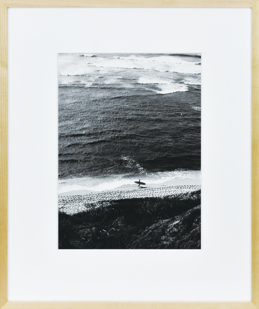 Daido Moriyama » Hawaii, 2007 » B & W Print Size H 24.8 x W 20.7 in