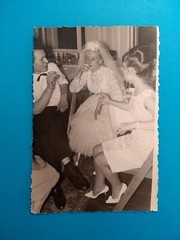 Foto Vintage antik alt betrunkene Braut Zigarette Frau Woman old Photo abstract