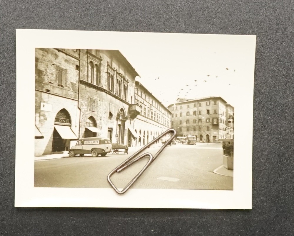 Photo View Loreto Brands Transporter Advertising Car Wagon Building House Sign