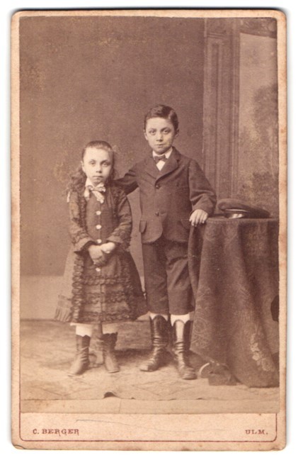 Photograph C. Berger, Ulm, two children in studio CDV/cabinet photo